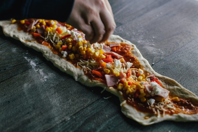 Pizza Calzone im Omnia backen Reise und FotografieBlog LittleBlueBag